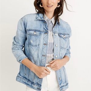 🦋The Oversized Jean Jacket: Distressed Edition 🦋